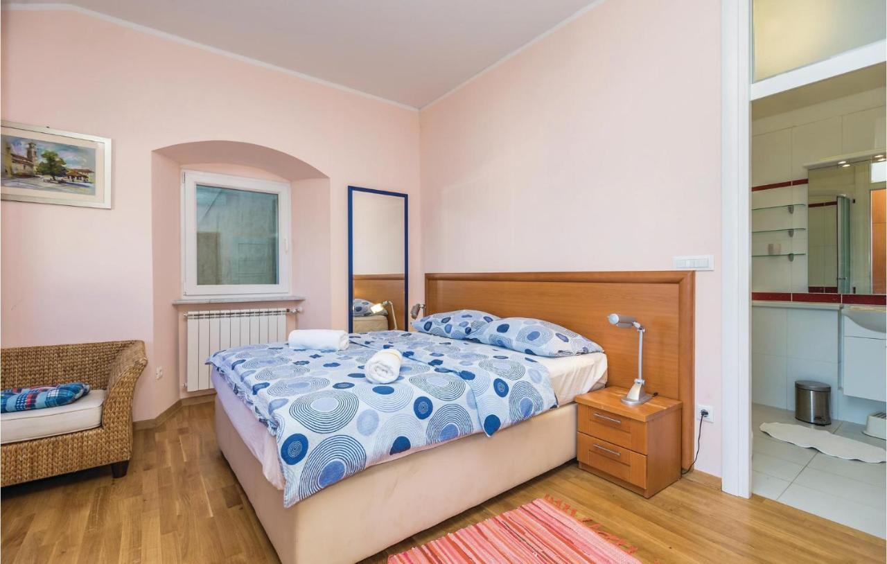 3 Bedroom Cozy In *